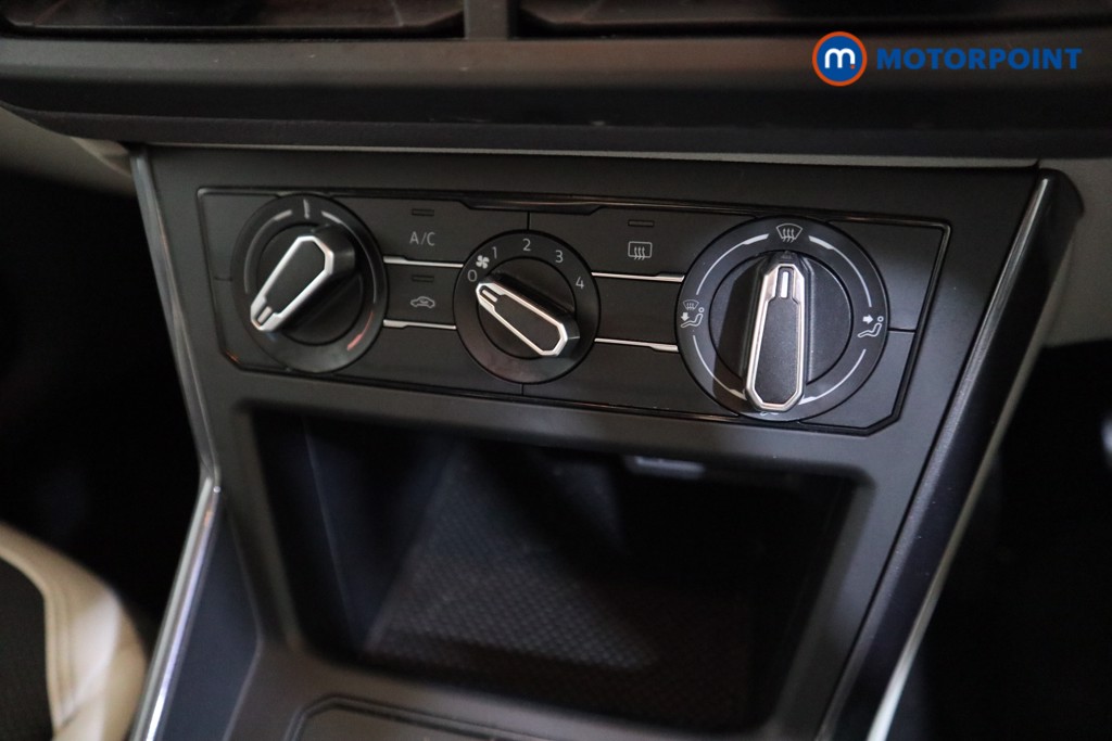 Volkswagen Polo Beats Manual Petrol Hatchback - Stock Number (1583950) - 7th supplementary image