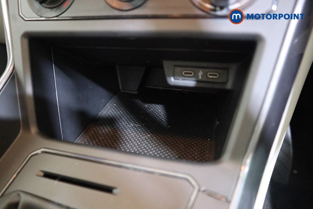 Volkswagen Polo Beats Manual Petrol Hatchback - Stock Number (1583950) - 8th supplementary image