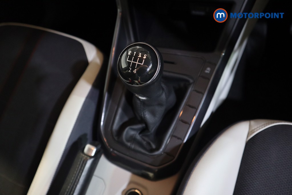 Volkswagen Polo Beats Manual Petrol Hatchback - Stock Number (1583950) - 10th supplementary image