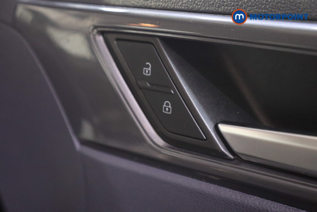 Volkswagen Polo Beats Manual Petrol Hatchback - Stock Number (1583950) - 12th supplementary image