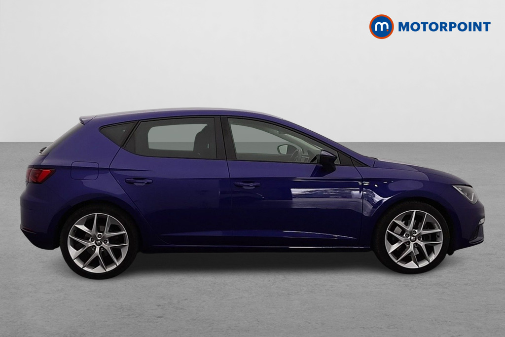 Seat Leon Fr Technology Manual Petrol Hatchback - Stock Number (1585411) - Drivers side