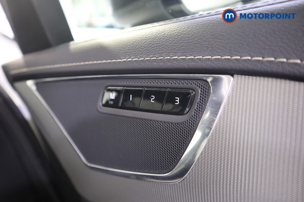 Volvo Xc90 R Design Automatic Diesel SUV - Stock Number (1585740) - 11th supplementary image
