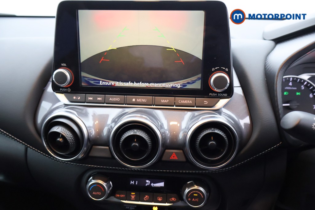Nissan Juke N-Connecta Automatic Petrol SUV - Stock Number (1585805) - 11th supplementary image