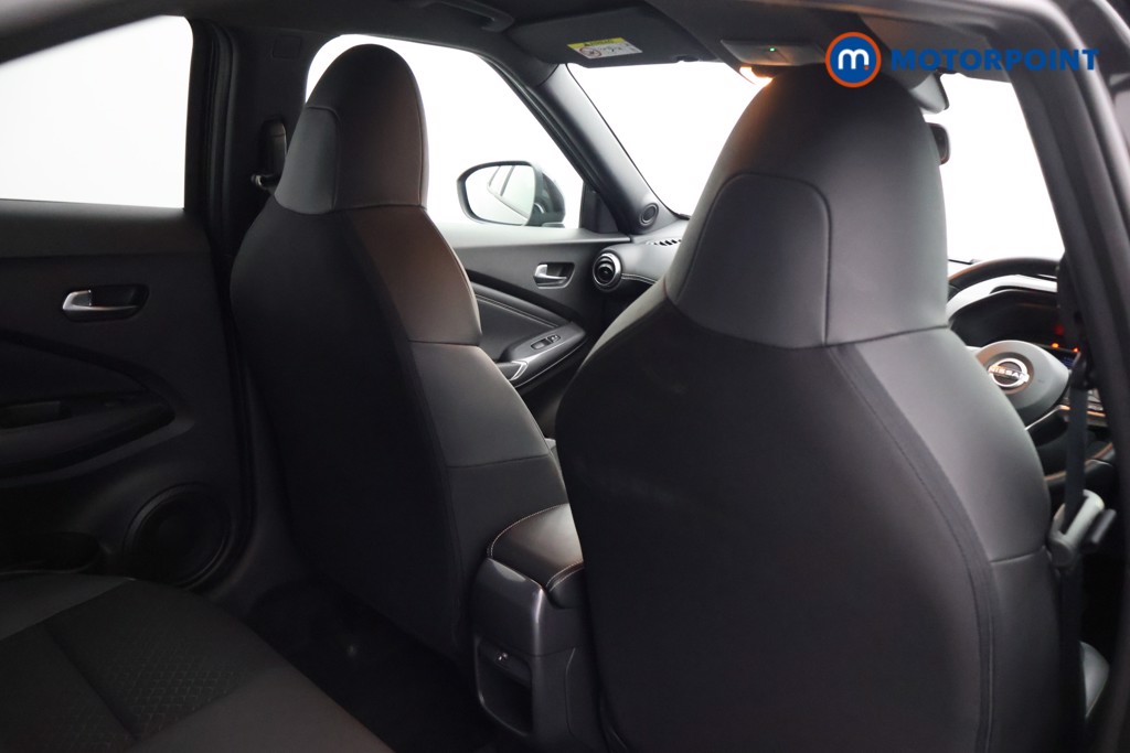 Nissan Juke N-Connecta Automatic Petrol SUV - Stock Number (1585805) - 18th supplementary image
