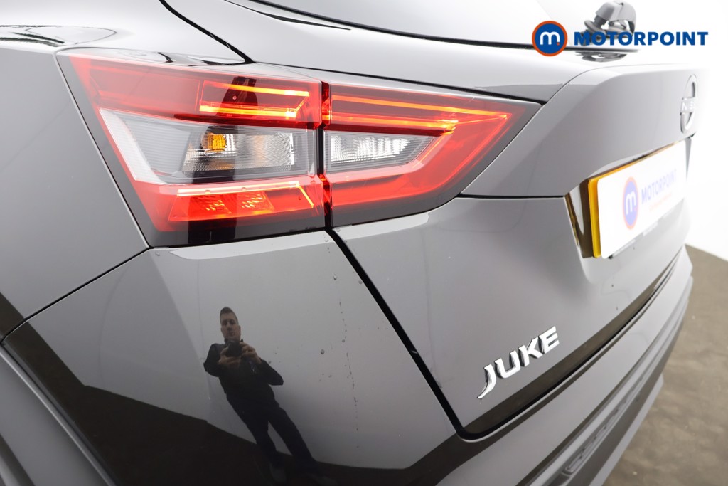 Nissan Juke N-Connecta Automatic Petrol SUV - Stock Number (1585805) - 23rd supplementary image
