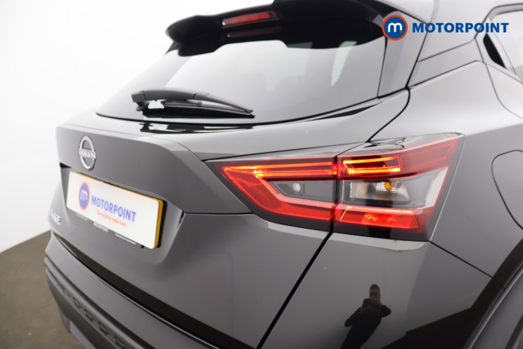 Nissan Juke N-Connecta Automatic Petrol SUV - Stock Number (1585805) - 24th supplementary image