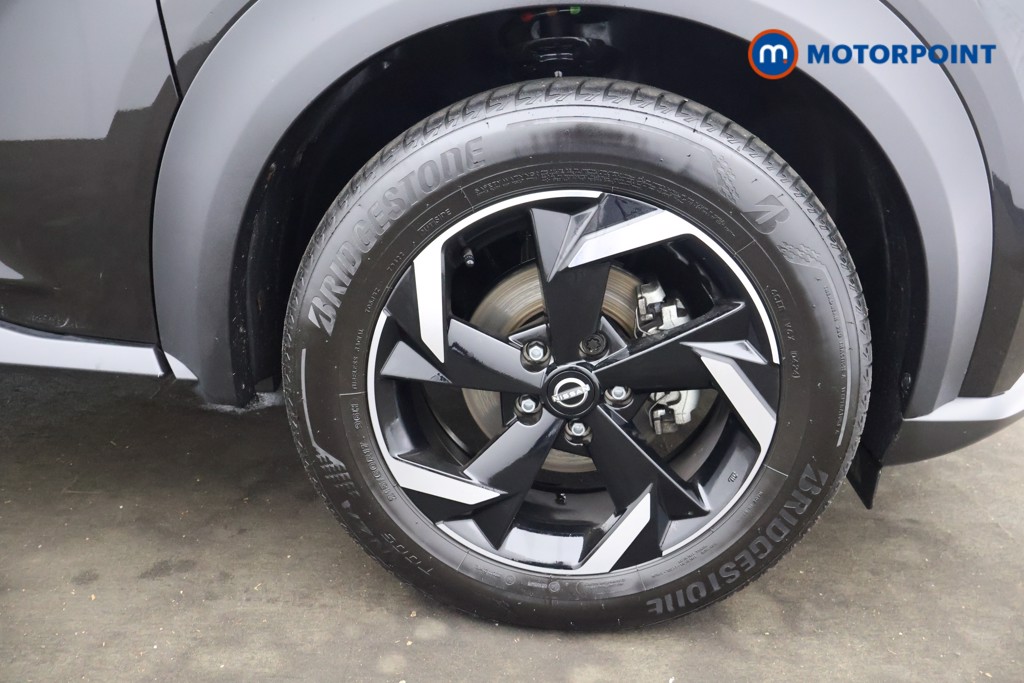 Nissan Juke N-Connecta Automatic Petrol SUV - Stock Number (1585805) - 27th supplementary image