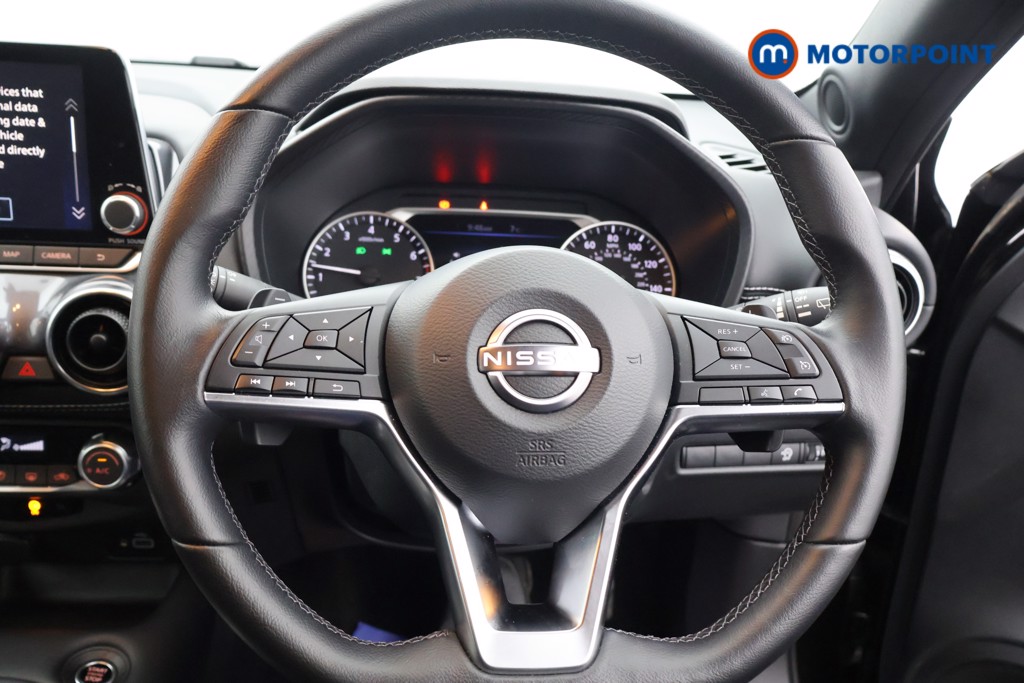 Nissan Juke N-Connecta Automatic Petrol SUV - Stock Number (1585805) - 1st supplementary image