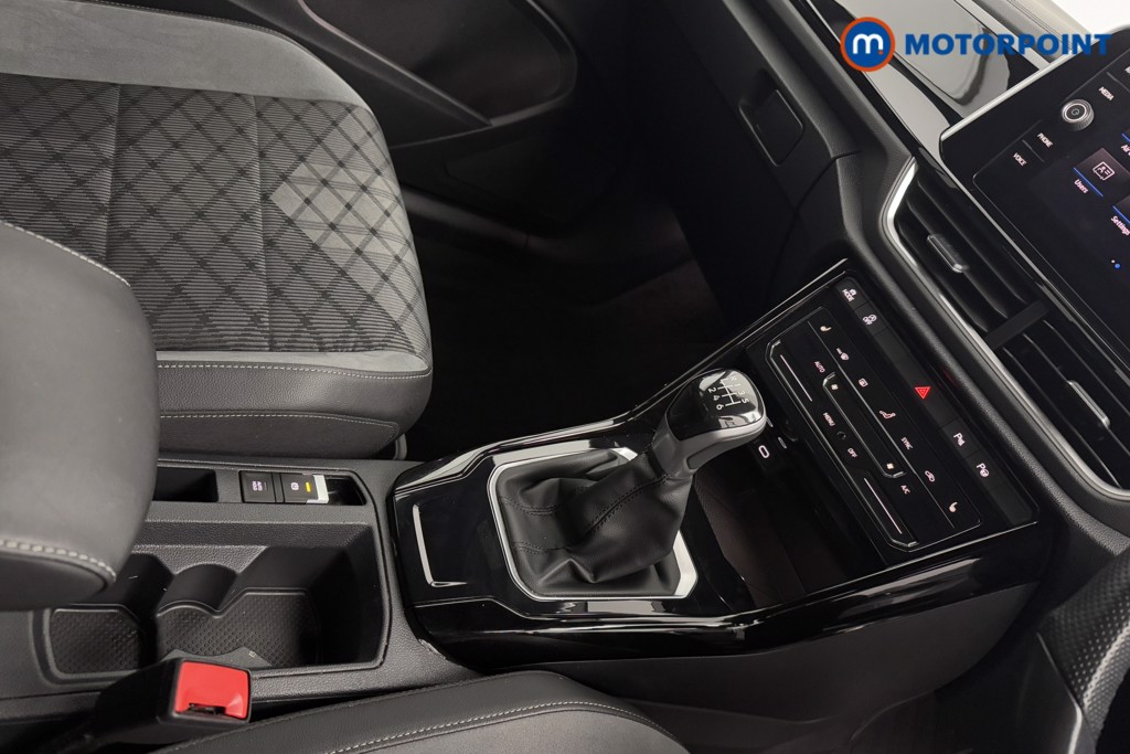 Volkswagen T-Roc R-Line Manual Petrol SUV - Stock Number (1586273) - 17th supplementary image