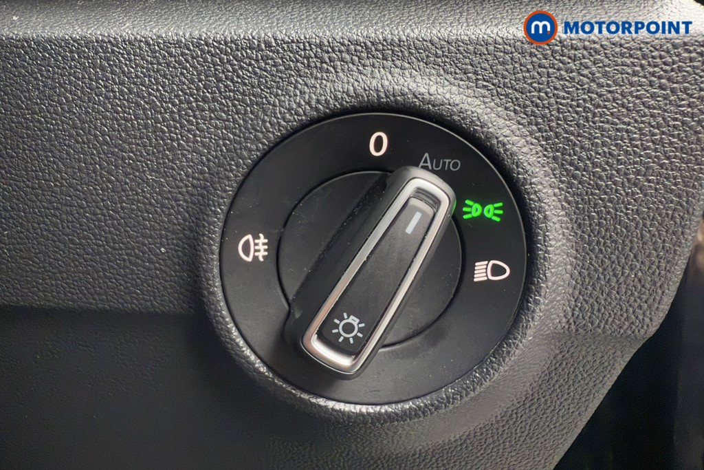 Volkswagen T-Roc R-Line Manual Petrol SUV - Stock Number (1586273) - 18th supplementary image