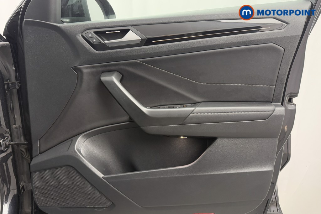 Volkswagen T-Roc R-Line Manual Petrol SUV - Stock Number (1586273) - 19th supplementary image