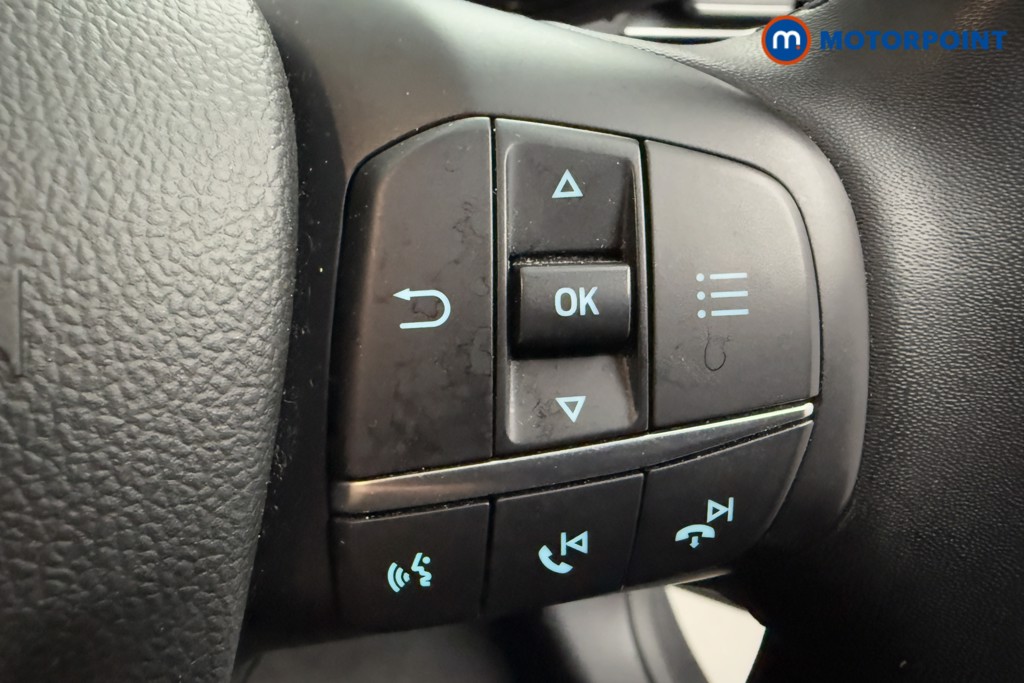 Ford Focus Titanium Automatic Petrol Hatchback - Stock Number (1586355) - 5th supplementary image