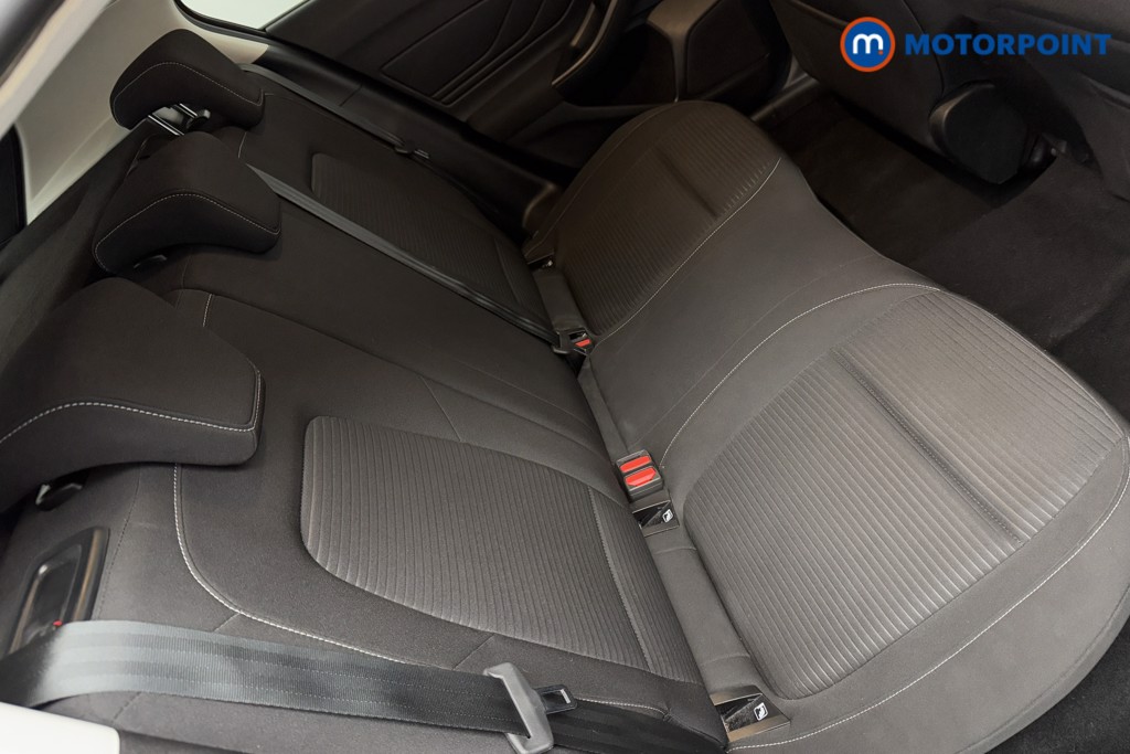 Ford Focus Titanium Automatic Petrol Hatchback - Stock Number (1586355) - 23rd supplementary image