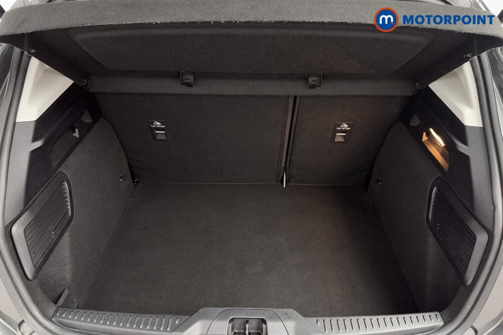 Ford Focus Titanium Automatic Petrol Hatchback - Stock Number (1586355) - 24th supplementary image