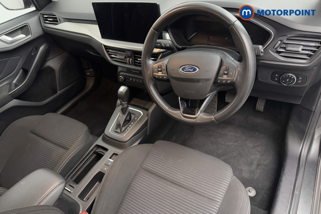 Ford Focus Titanium Automatic Petrol Hatchback - Stock Number (1586355) - 1st supplementary image