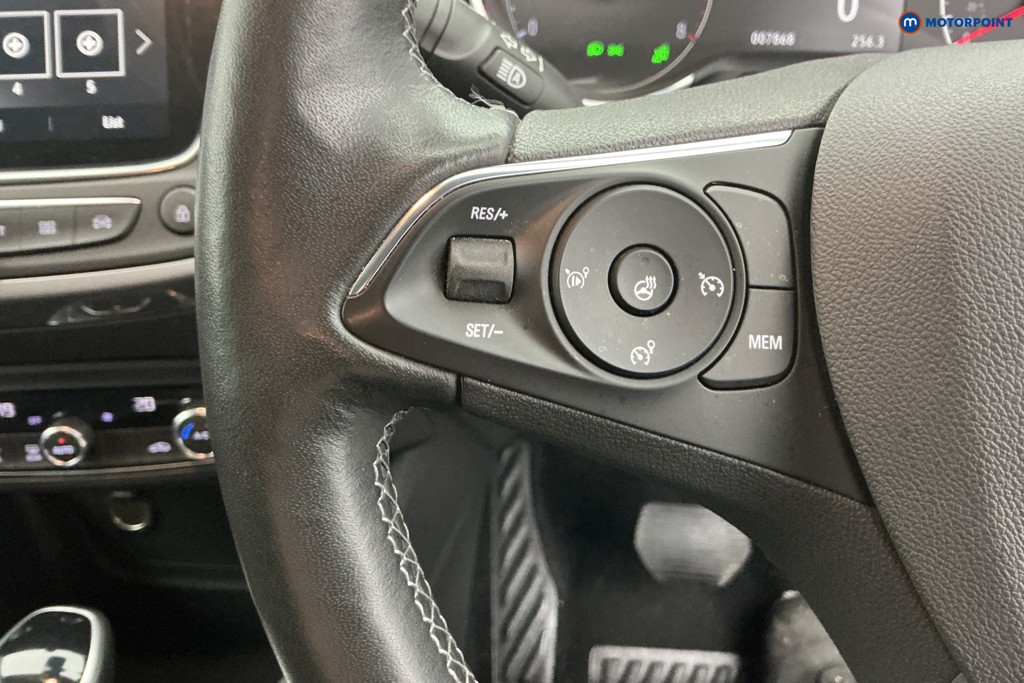 Vauxhall Crossland Ultimate Automatic Diesel SUV - Stock Number (1586462) - 17th supplementary image