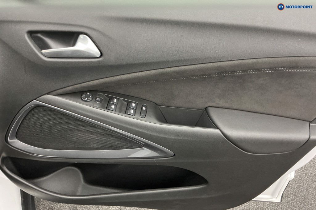 Vauxhall Crossland Ultimate Automatic Diesel SUV - Stock Number (1586462) - 20th supplementary image