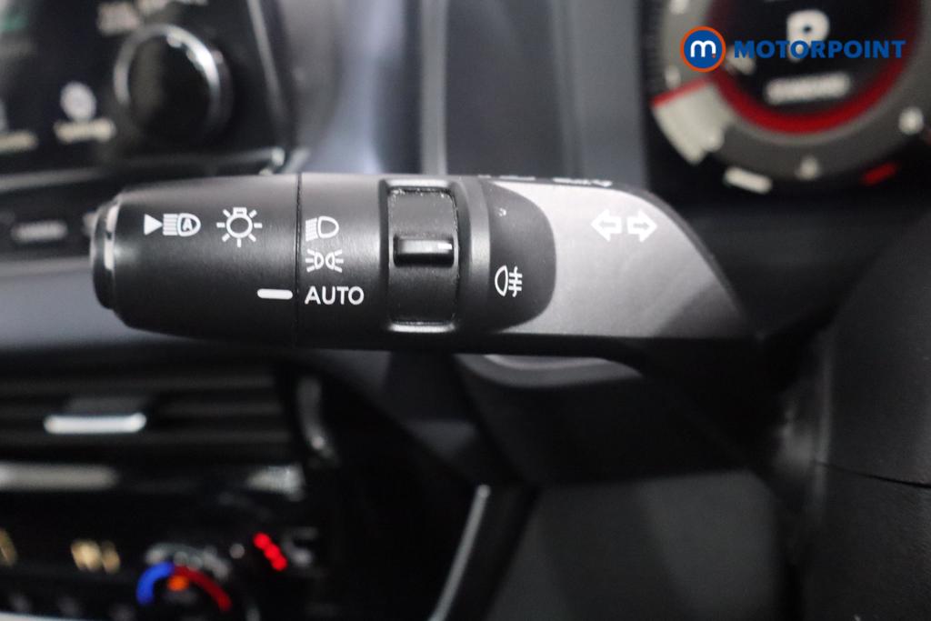 Nissan Qashqai Tekna-Plus Automatic Petrol SUV - Stock Number (1586544) - 9th supplementary image