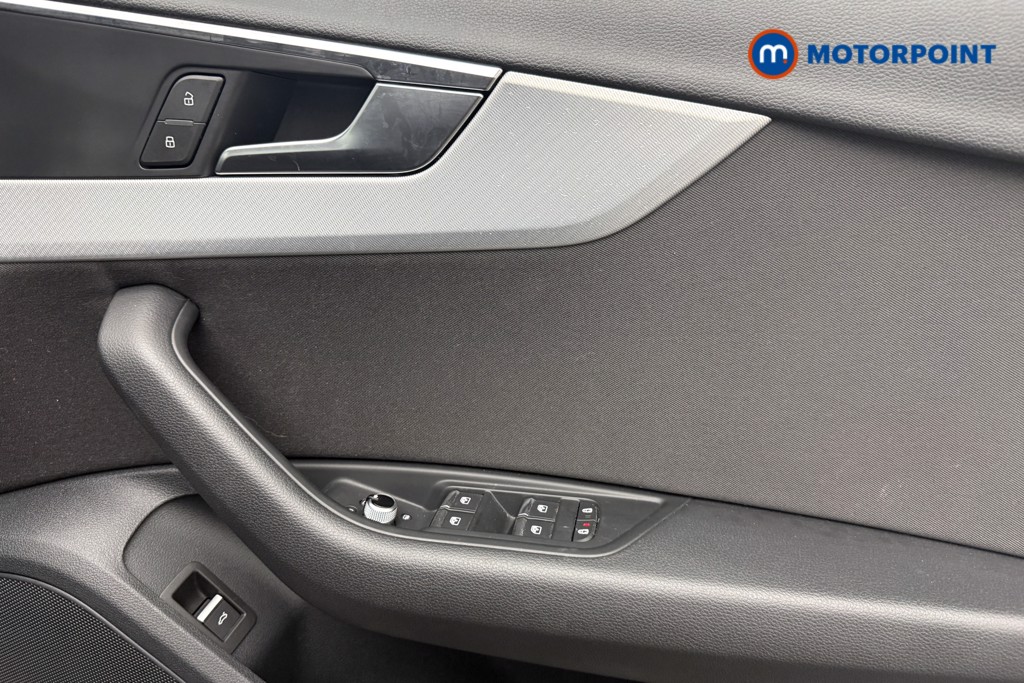 Audi A4 Technik Automatic Petrol Estate - Stock Number (1586851) - 18th supplementary image