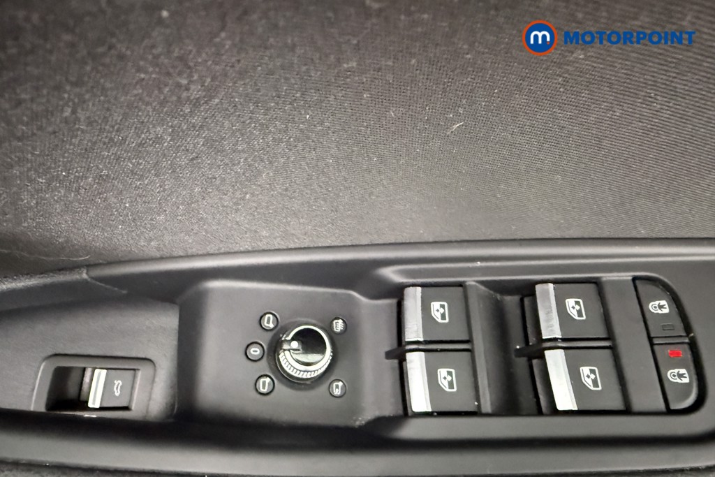 Audi A4 Technik Automatic Petrol Estate - Stock Number (1586851) - 19th supplementary image