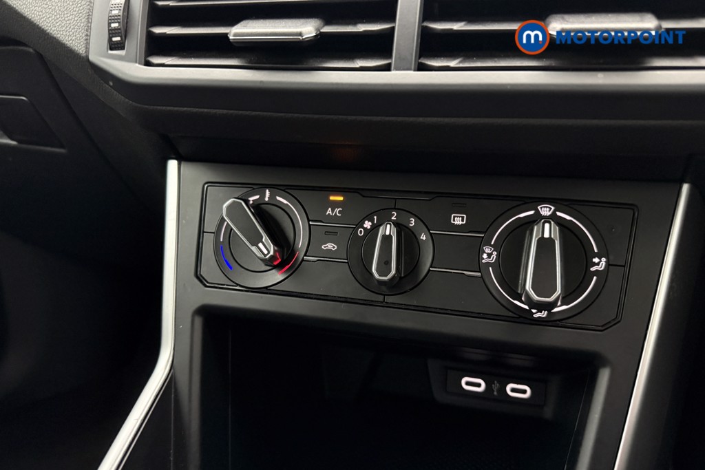 Volkswagen Polo Life Manual Petrol Hatchback - Stock Number (1587783) - 12th supplementary image