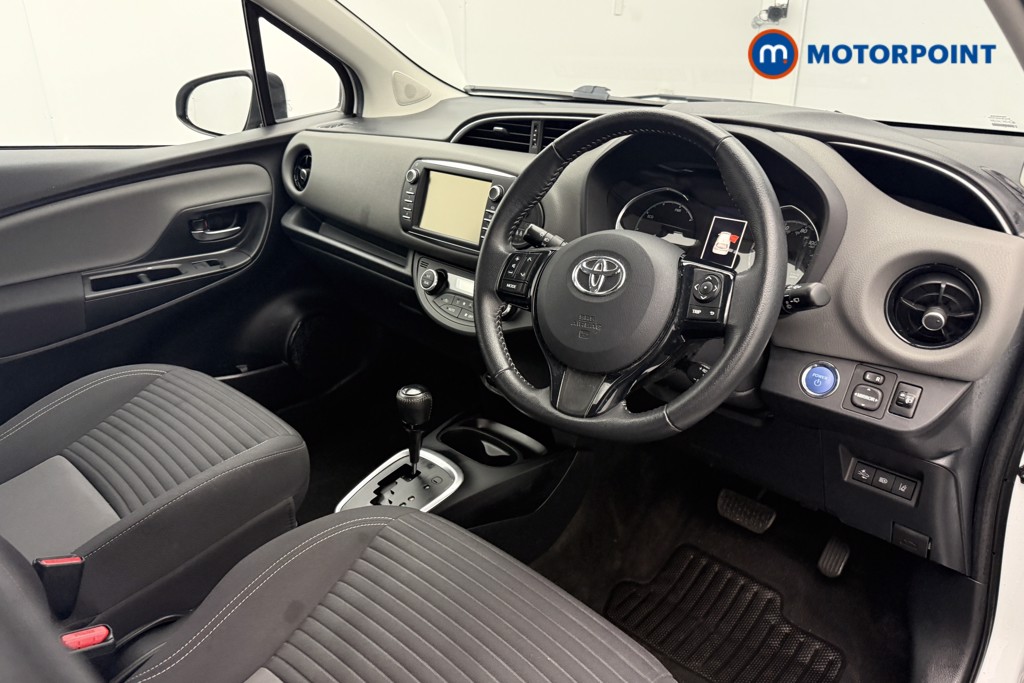 Toyota Yaris Icon Automatic Petrol-Electric Hybrid Hatchback - Stock Number (1588048) - 5th supplementary image