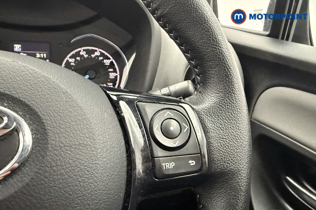 Toyota Yaris Icon Automatic Petrol-Electric Hybrid Hatchback - Stock Number (1588048) - 7th supplementary image