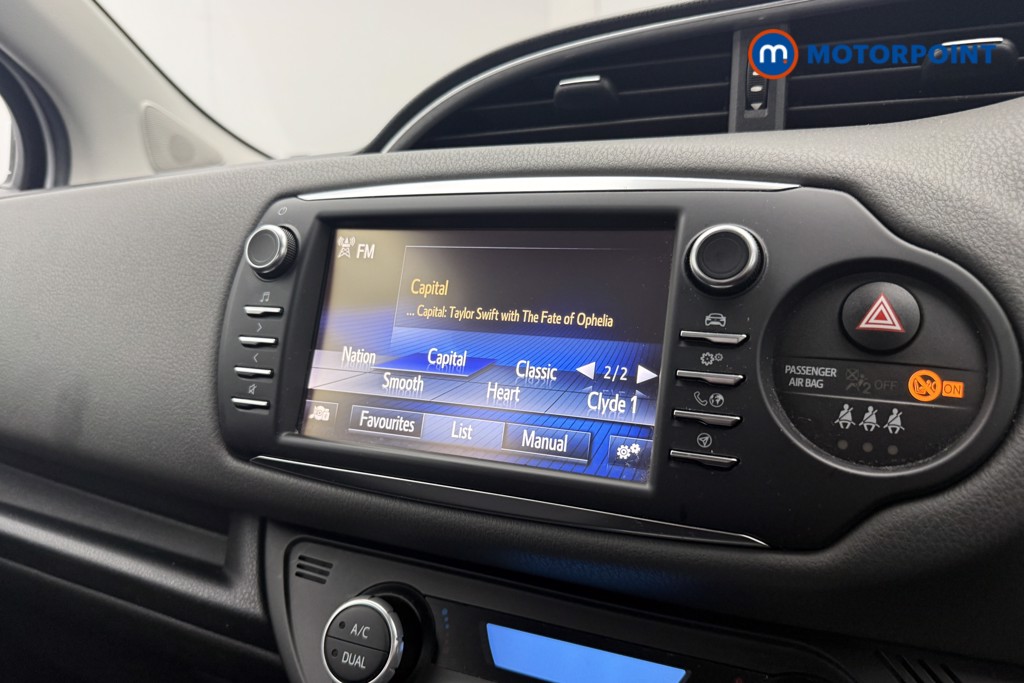 Toyota Yaris Icon Automatic Petrol-Electric Hybrid Hatchback - Stock Number (1588048) - 9th supplementary image