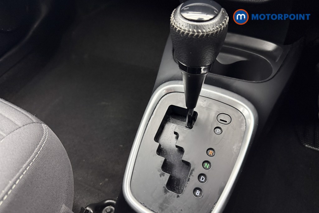 Toyota Yaris Icon Automatic Petrol-Electric Hybrid Hatchback - Stock Number (1588048) - 14th supplementary image