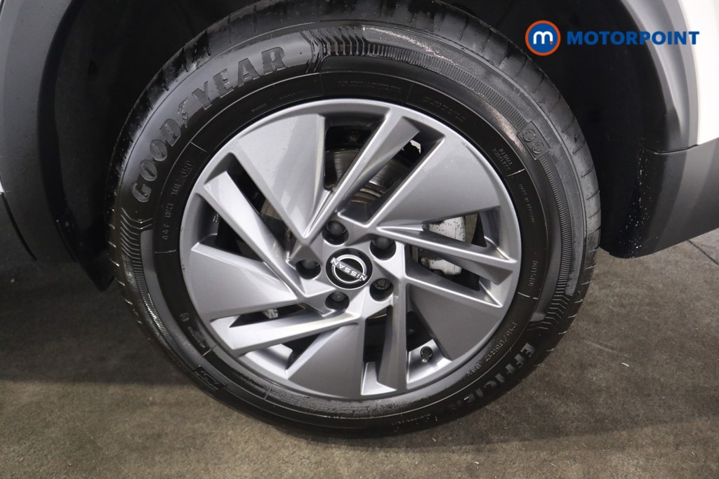 Nissan Qashqai Acenta Premium Automatic Petrol SUV - Stock Number (1588146) - 22nd supplementary image