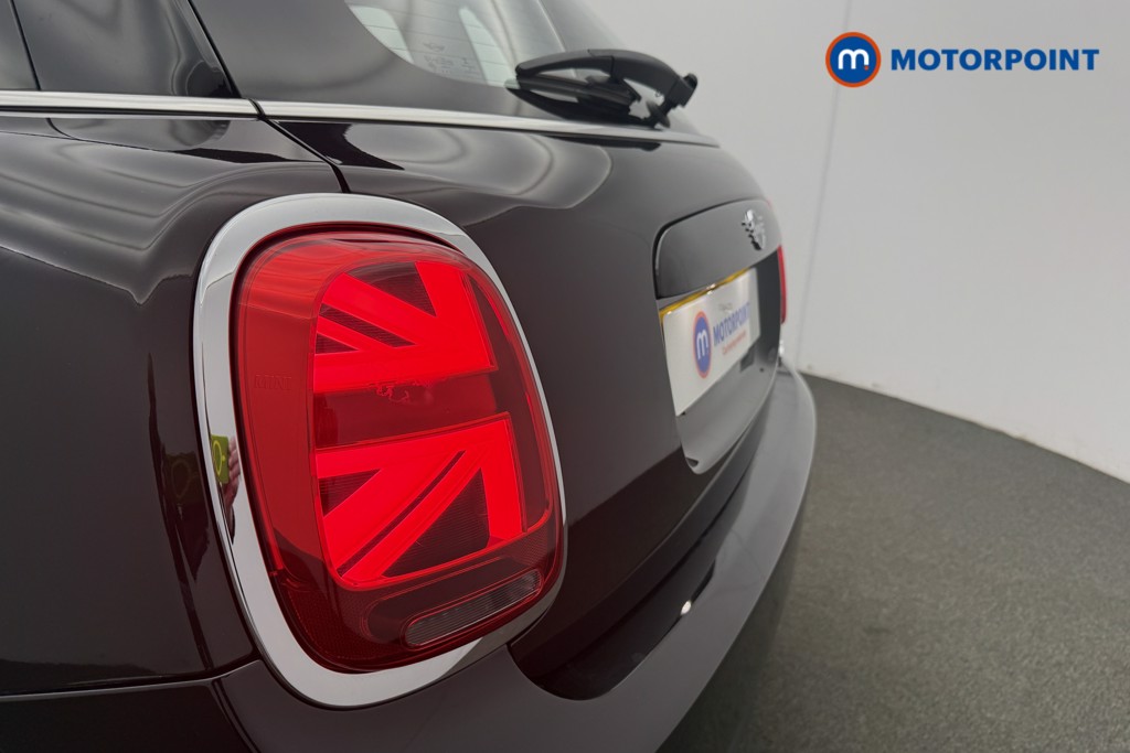 Mini Hatchback Cooper Classic Automatic Petrol Hatchback - Stock Number (1588157) - 24th supplementary image