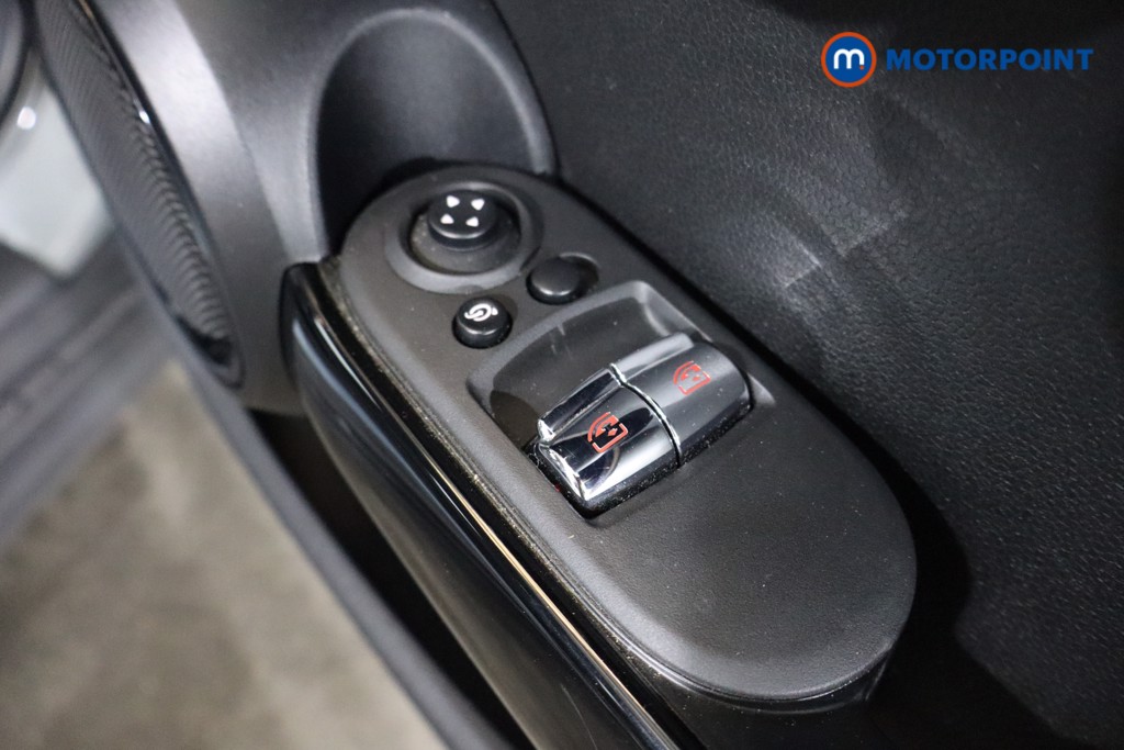 Mini Hatchback Cooper Classic Automatic Petrol Hatchback - Stock Number (1588327) - 13th supplementary image