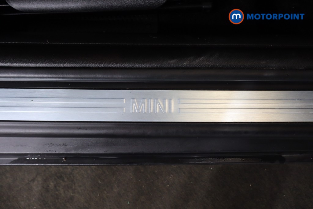 Mini Hatchback Cooper Classic Automatic Petrol Hatchback - Stock Number (1588327) - 14th supplementary image