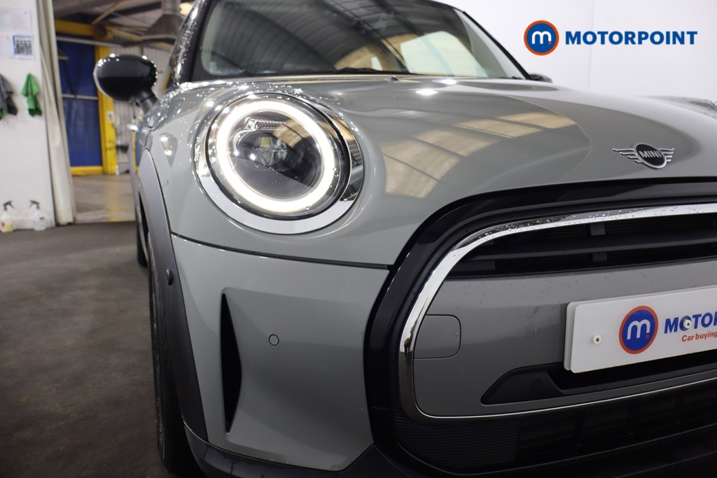 Mini Hatchback Cooper Classic Automatic Petrol Hatchback - Stock Number (1588327) - 24th supplementary image