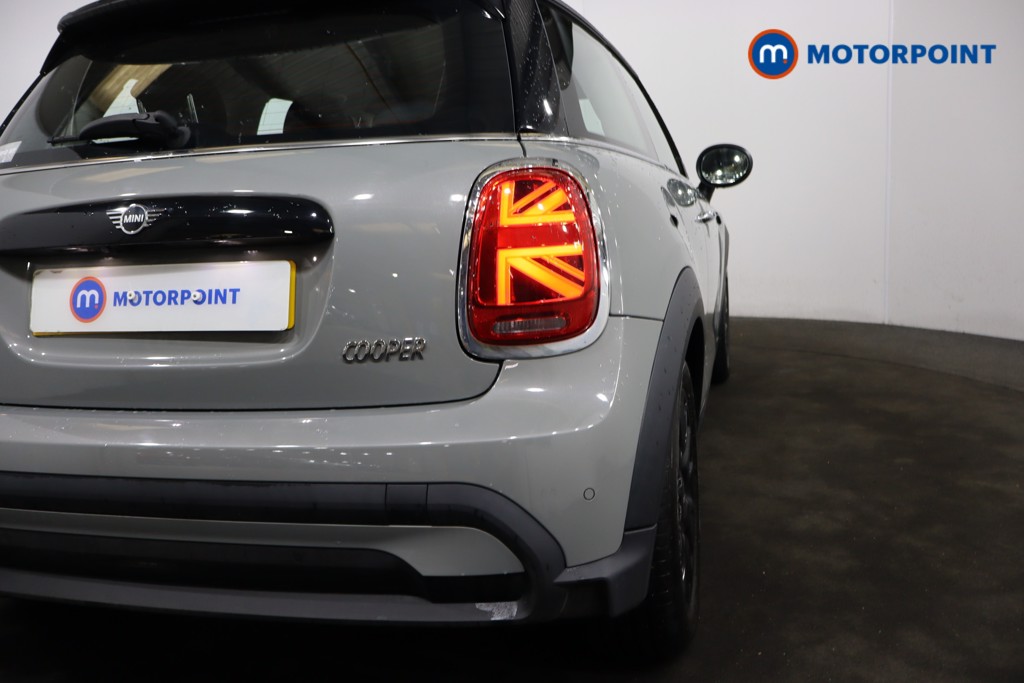 Mini Hatchback Cooper Classic Automatic Petrol Hatchback - Stock Number (1588327) - 25th supplementary image