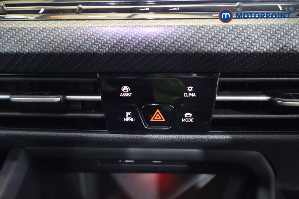 Volkswagen Golf R-Line Automatic Diesel Hatchback - Stock Number (1588530) - 12th supplementary image