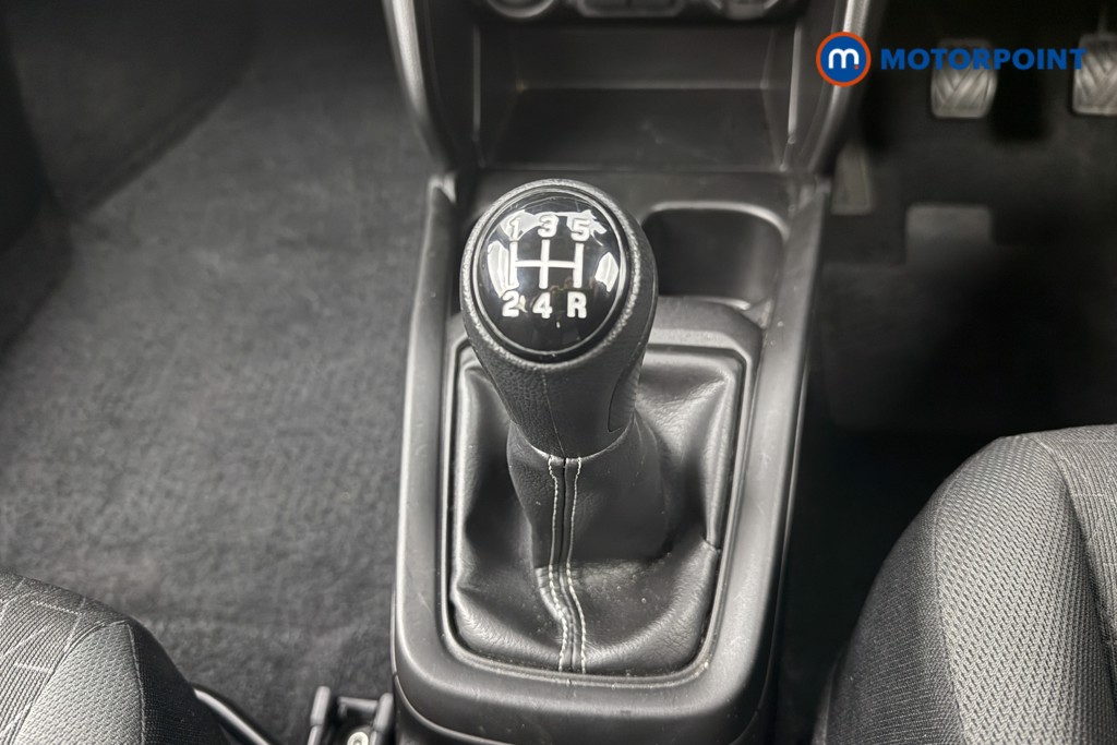 Suzuki Swift Motion Manual Petrol Hatchback - Stock Number (1588640) - 7th supplementary image