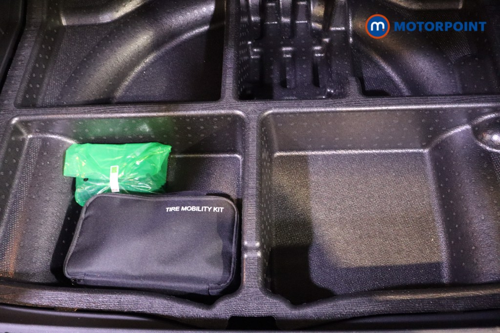 Hyundai Tucson Ultimate Automatic Petrol-Electric Hybrid SUV - Stock Number (1588654) - 34th supplementary image