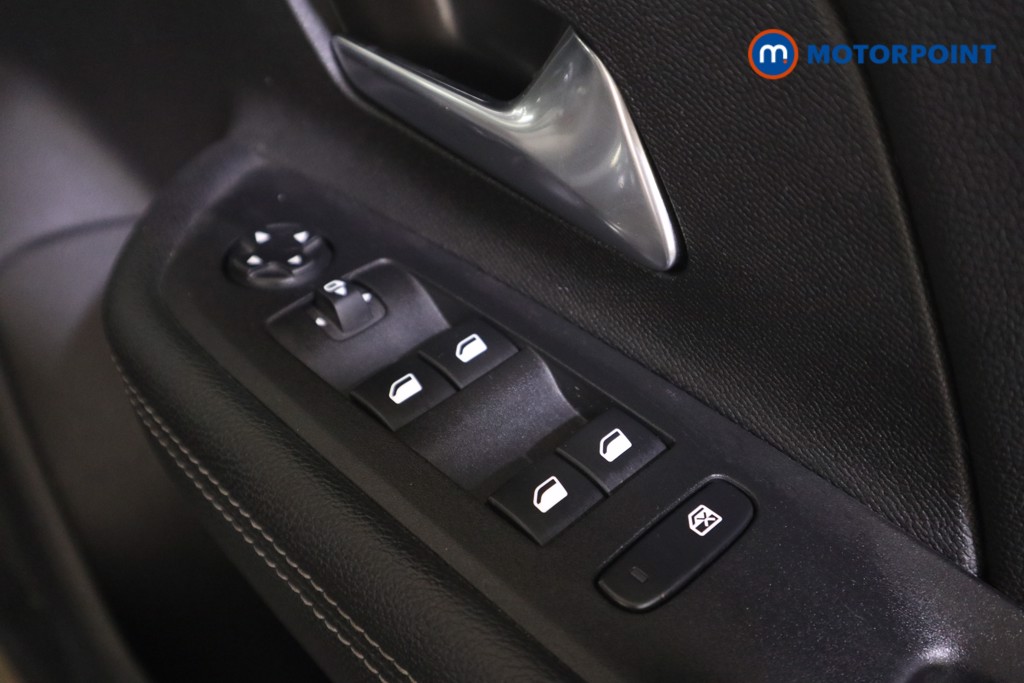 Vauxhall Mokka Ultimate Automatic Electric SUV - Stock Number (1588708) - 14th supplementary image
