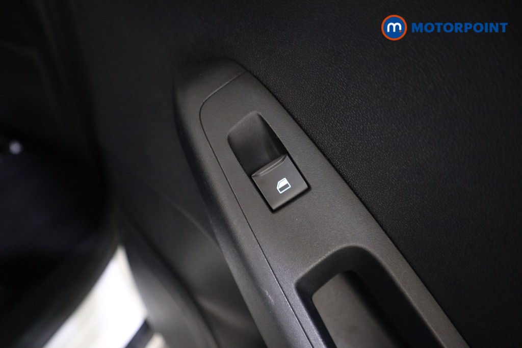 Ford Fiesta Active Vignale Automatic Petrol Hatchback - Stock Number (1588803) - 17th supplementary image