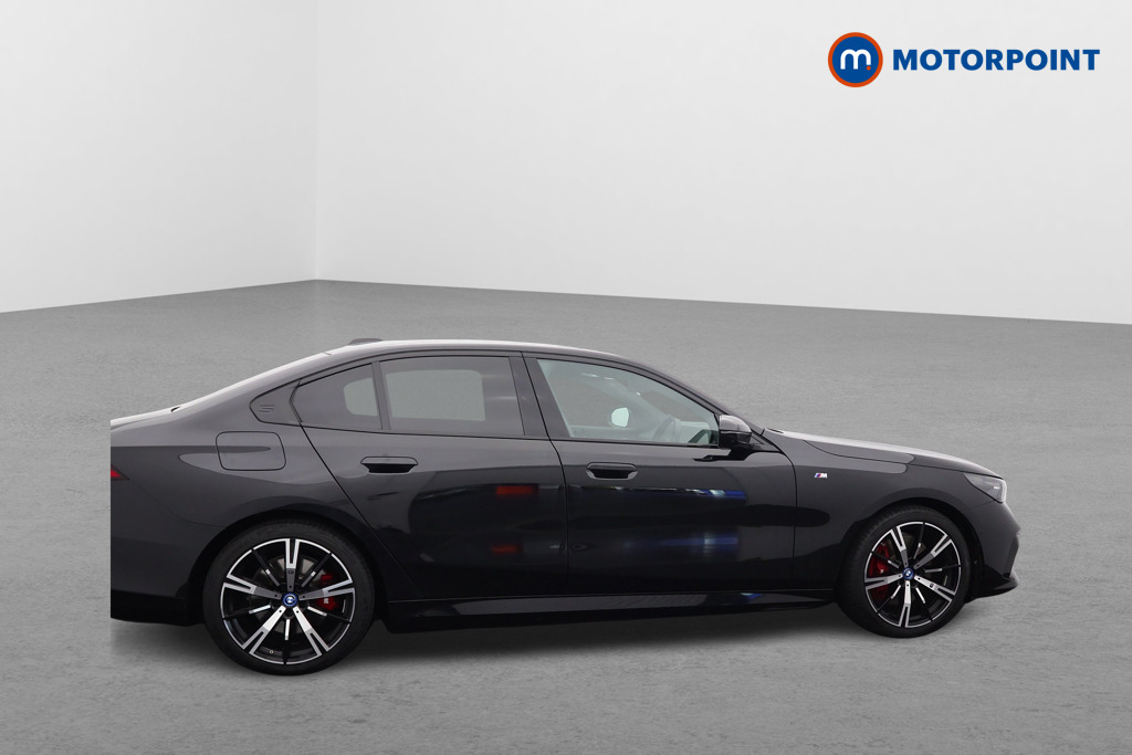 BMW I5 M Sport Pro Automatic Electric Saloon - Stock Number (1588810) - Drivers side front corner