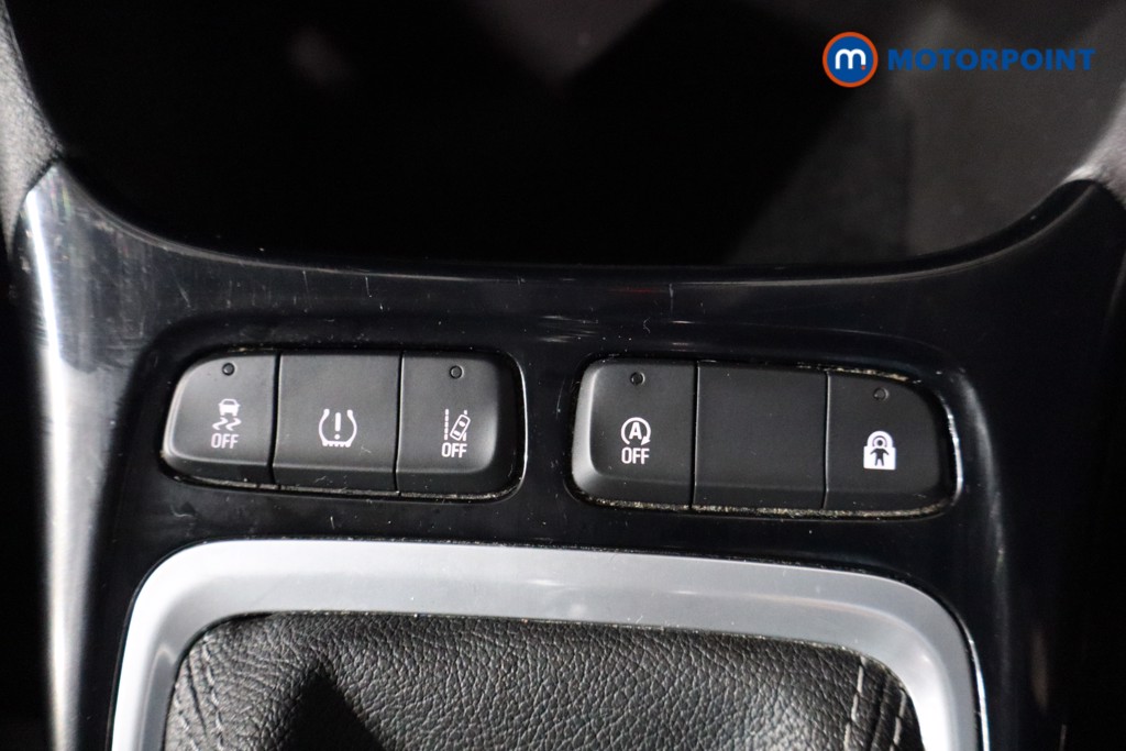 Vauxhall Crossland Ultimate Manual Petrol SUV - Stock Number (1588914) - 17th supplementary image