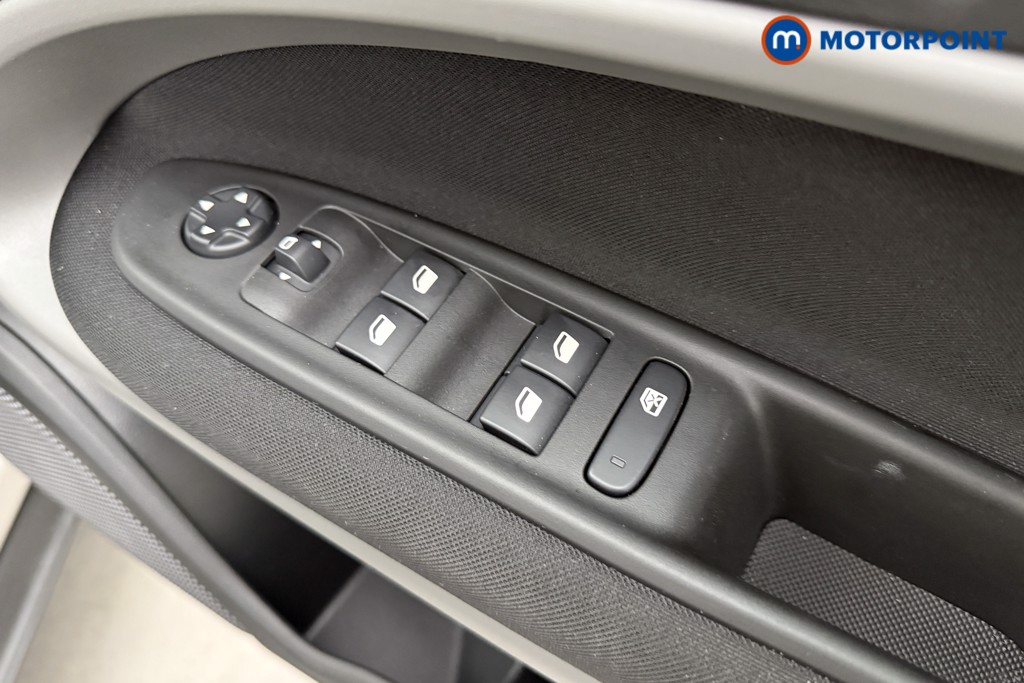 Jeep Avenger Longitude Automatic Petrol SUV - Stock Number (1589347) - 18th supplementary image