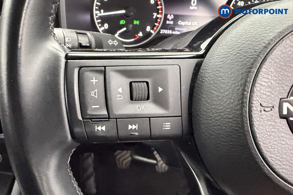 Nissan Qashqai Acenta Premium Manual Petrol SUV - Stock Number (1589444) - 12th supplementary image
