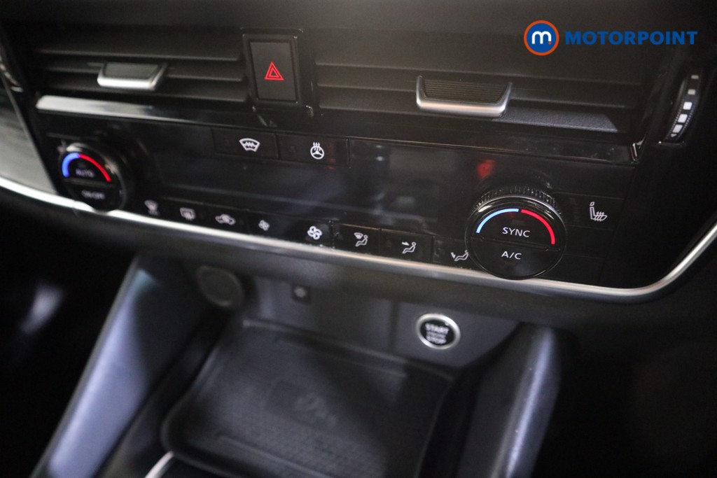Nissan Qashqai Tekna Manual Petrol SUV - Stock Number (1589461) - 7th supplementary image
