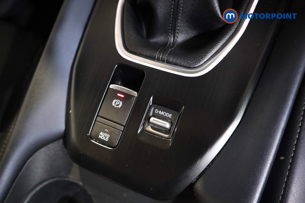 Nissan Qashqai Tekna Manual Petrol SUV - Stock Number (1589461) - 8th supplementary image