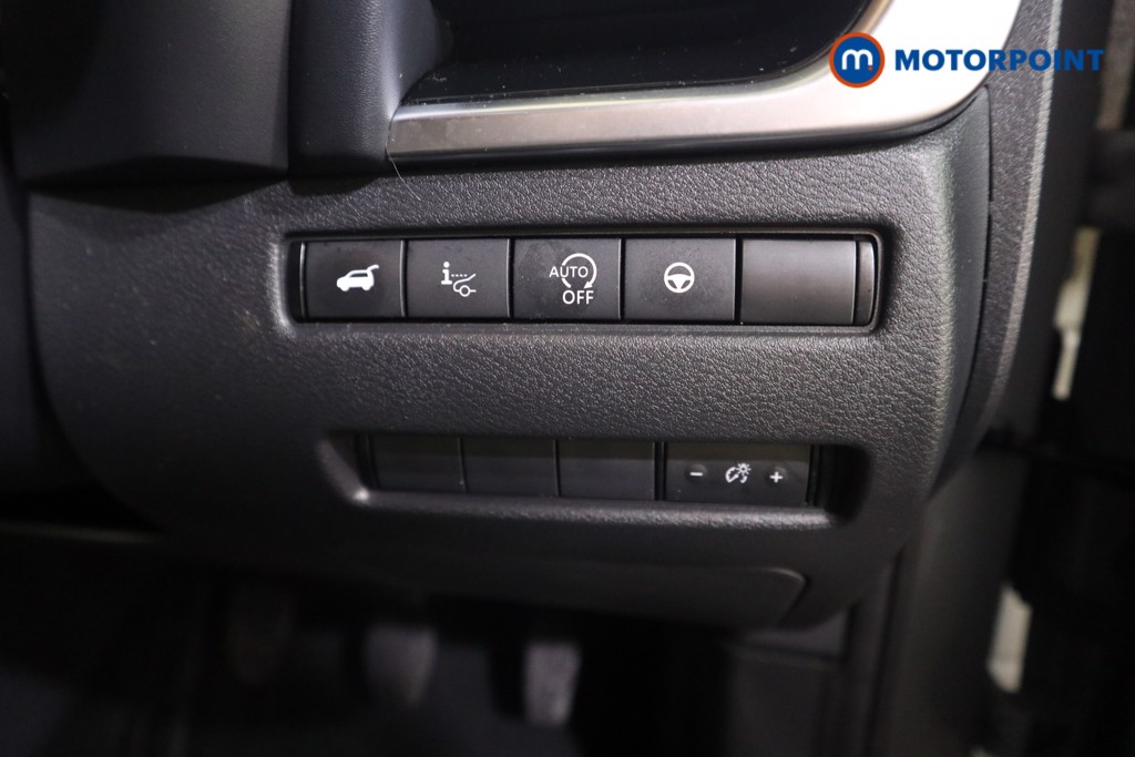 Nissan Qashqai Tekna Manual Petrol SUV - Stock Number (1589461) - 11th supplementary image