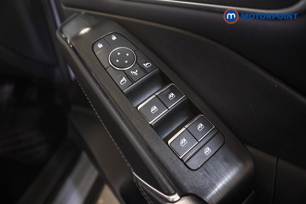 Nissan Qashqai Tekna Manual Petrol SUV - Stock Number (1589461) - 12th supplementary image