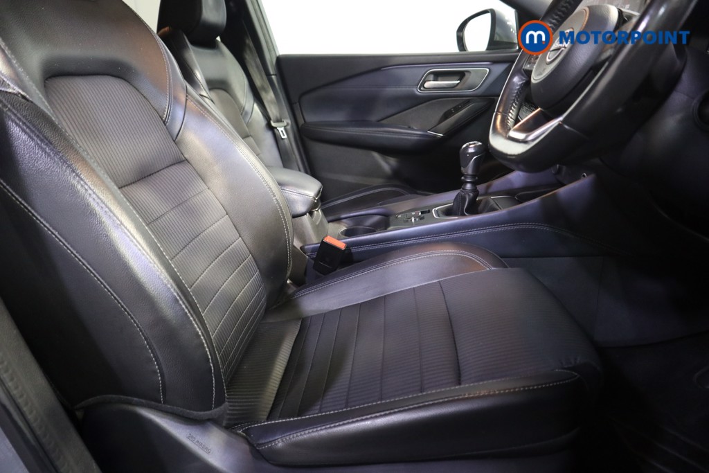 Nissan Qashqai Tekna Manual Petrol SUV - Stock Number (1589461) - 14th supplementary image