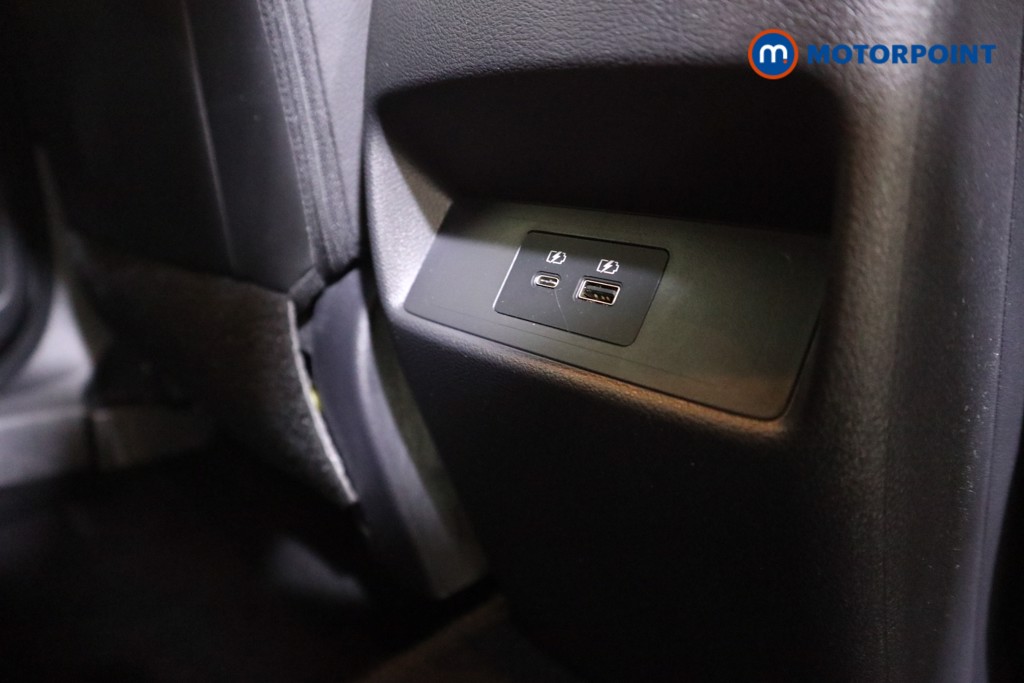 Nissan Qashqai Tekna Manual Petrol SUV - Stock Number (1589461) - 16th supplementary image